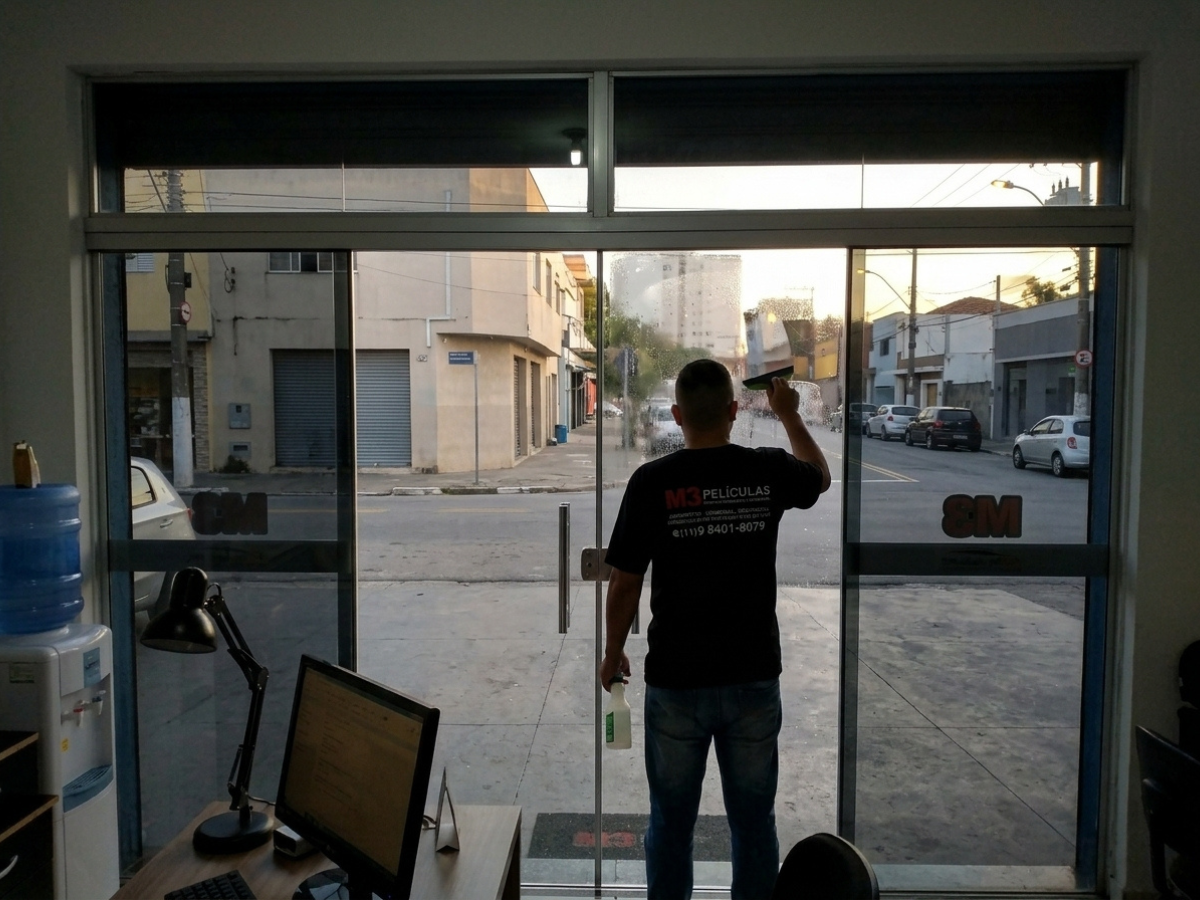 Película comercial para fachada em Diadema — M3 Películas